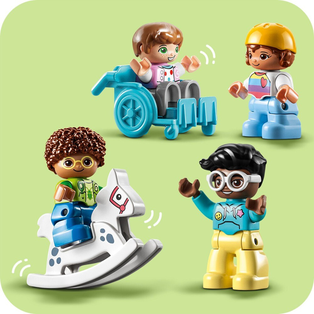 LEGO DUPLO — Один день из жизни в детском саду (10992) / артикул   10992  / GTIN 5702017417707