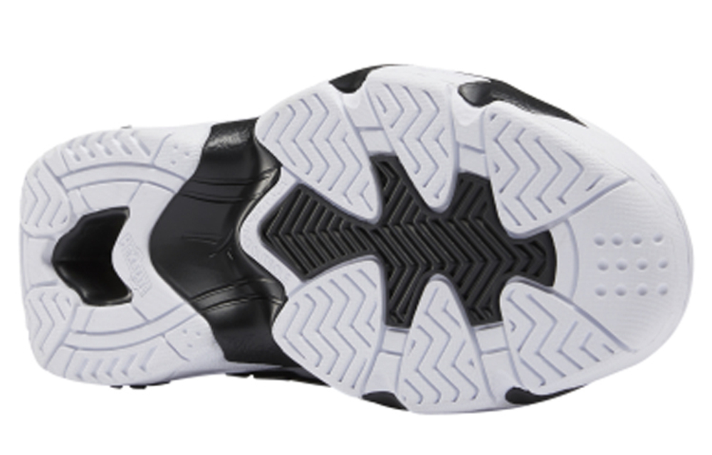 Кроссовки Reebok Avant Guard