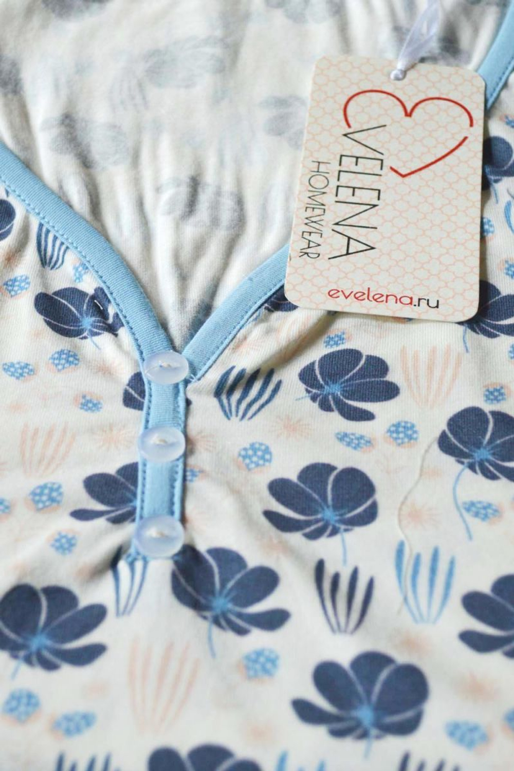 Пижама Blackberry с цветочным узором на маечке (Размер: XL) (Цвет: голубой с белым)