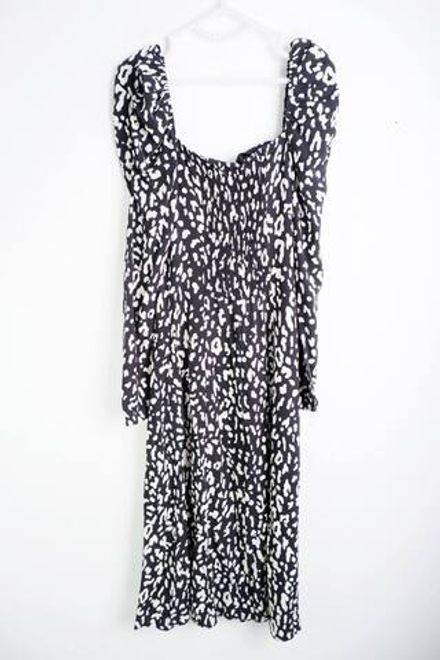 Платье для кокетливого образа, визуально на 40/42 размер