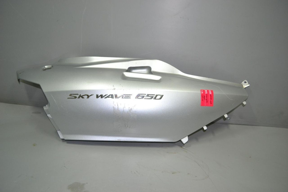 пластик задний правый Suzuki Skywave 650 CP51A 2005 47111-10G10