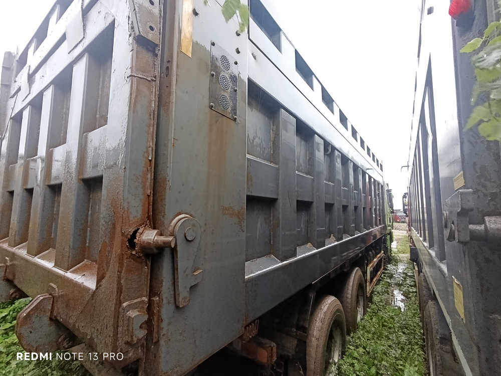 Shacman (Shaanxi) SX* 8x4 Самосвал SX33186W366C (Дизельный, 10,8 л, 441 л.с., МТ)