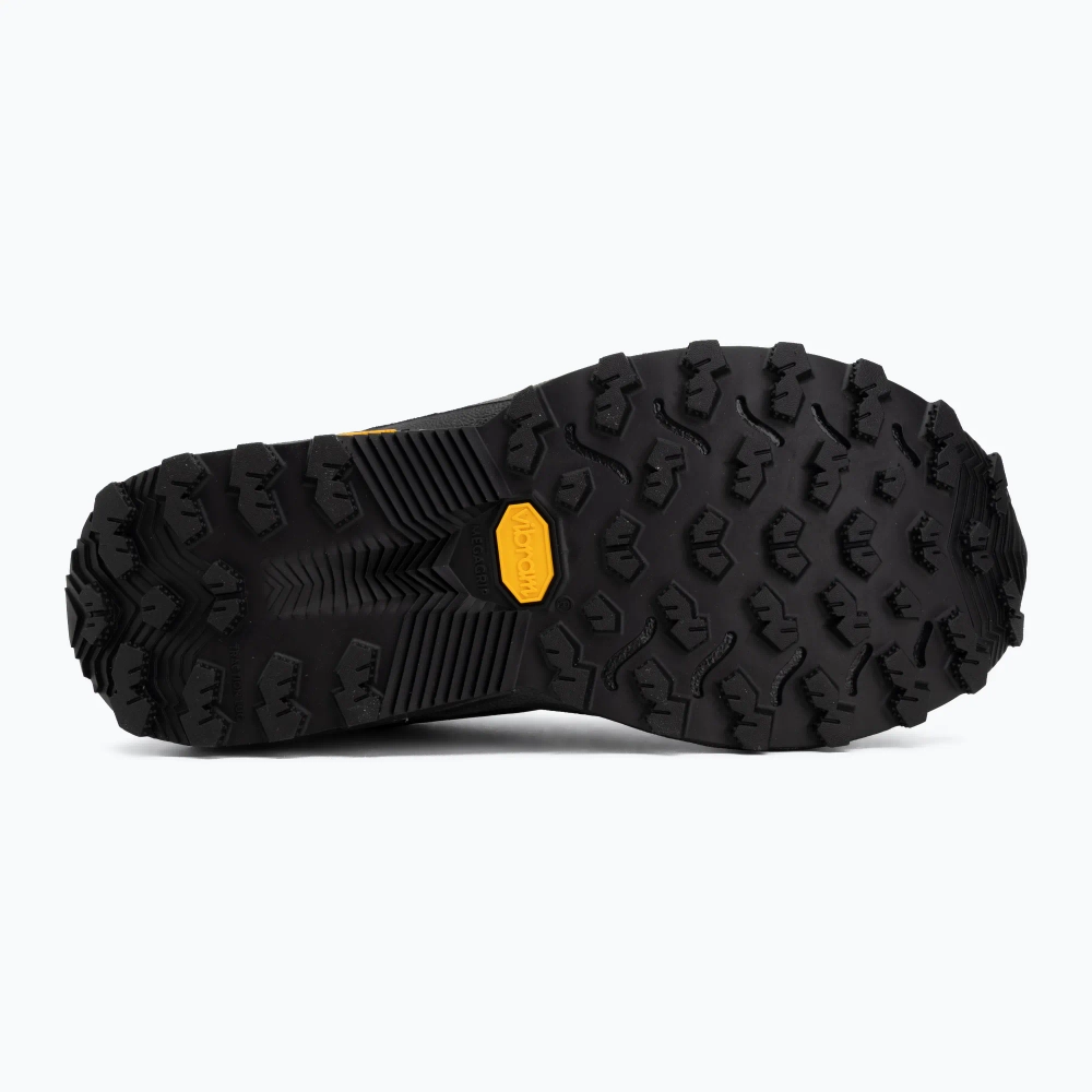 Женские Кроссовки для бега New Balance Rebel V1 black/black metallic