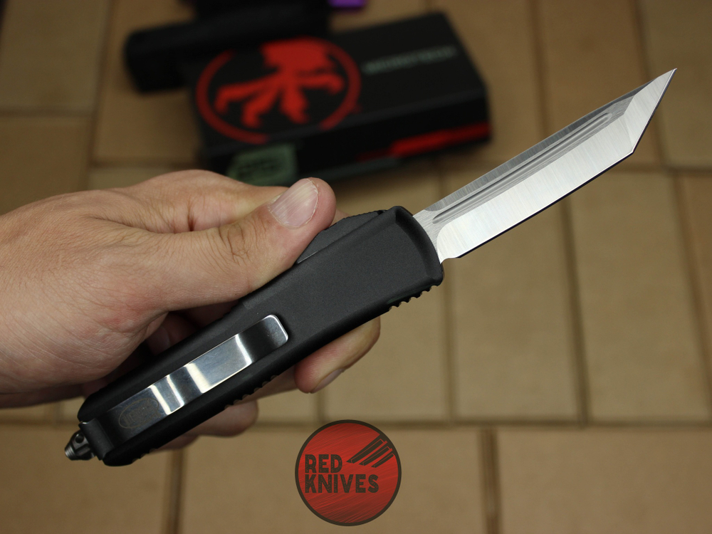 Нож Microtech UTX-85 T/E - черная рукоять, танто клинок, сатин + запчасти RK-390