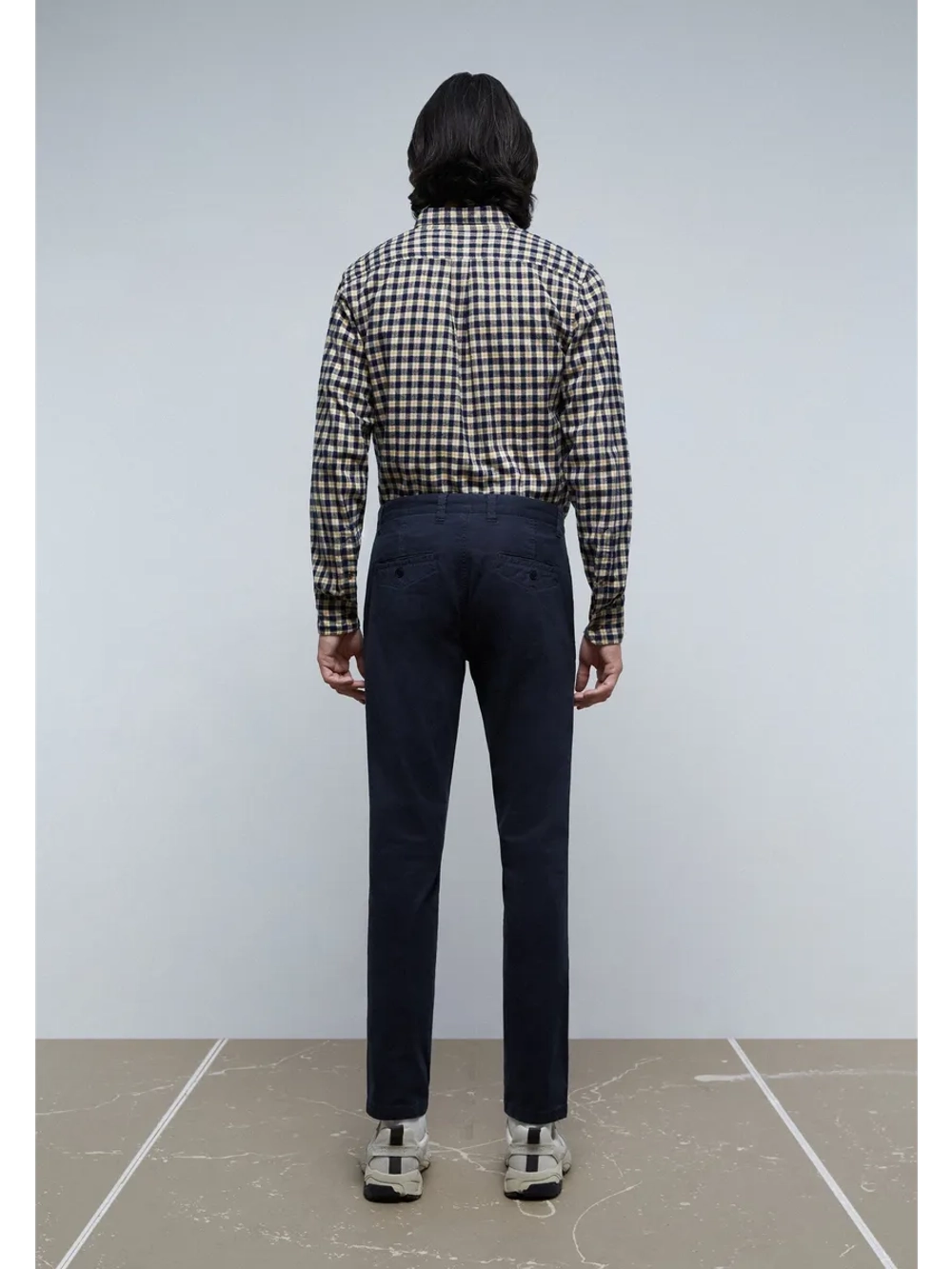 Брюки чиносы