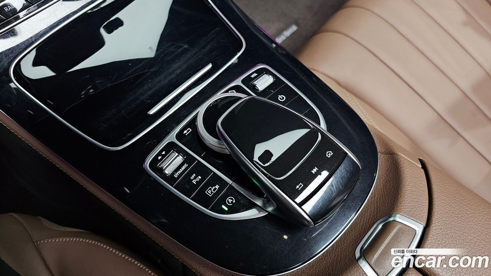 Mercedes-Benz E-Class W213 E220d 4MATIC Exclusive (10.2019)