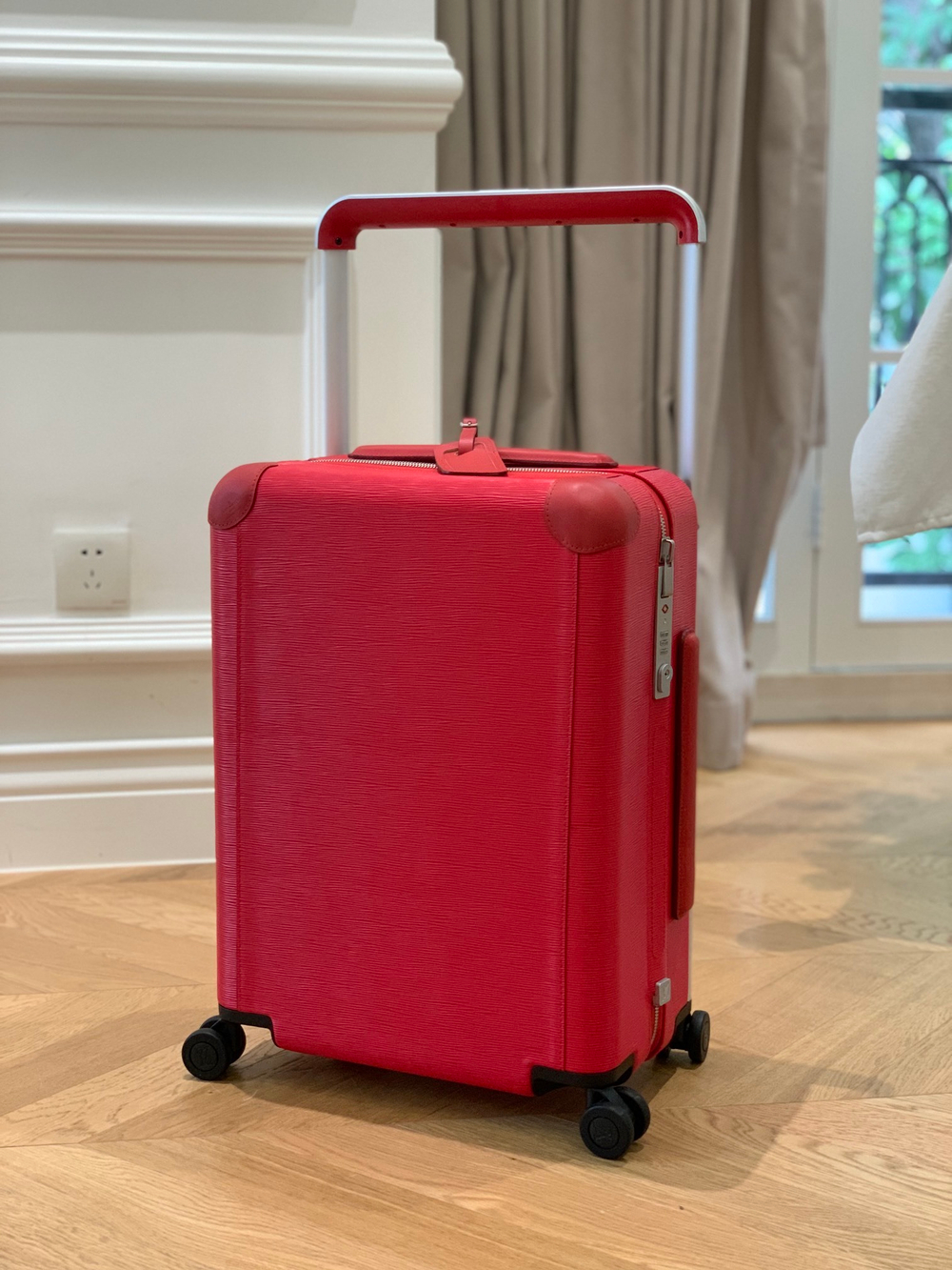Louis Vuitton Horizon 55 Suitcase