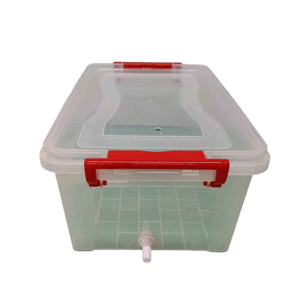 Контейнер 8,5 л с ручками со штуцером