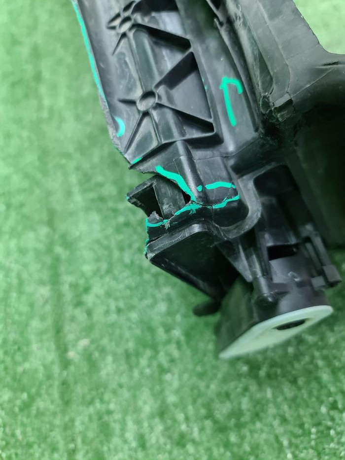 Воздуховод радиатора Lixiang L7 (2022-н.в.)