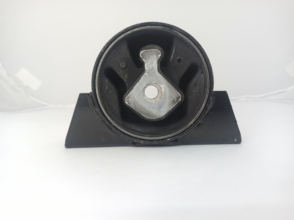 Опора двигателя левая LBA1001320 Lifan Breez 1.3 16V 5MT седан