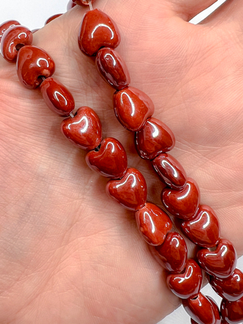 Керамические бусины Сердце, 10/13/15 мм, на нитке 32 см