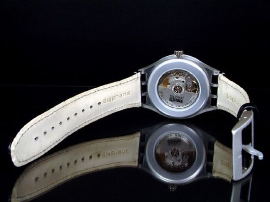 Наручные часы Swatch SVDK1002