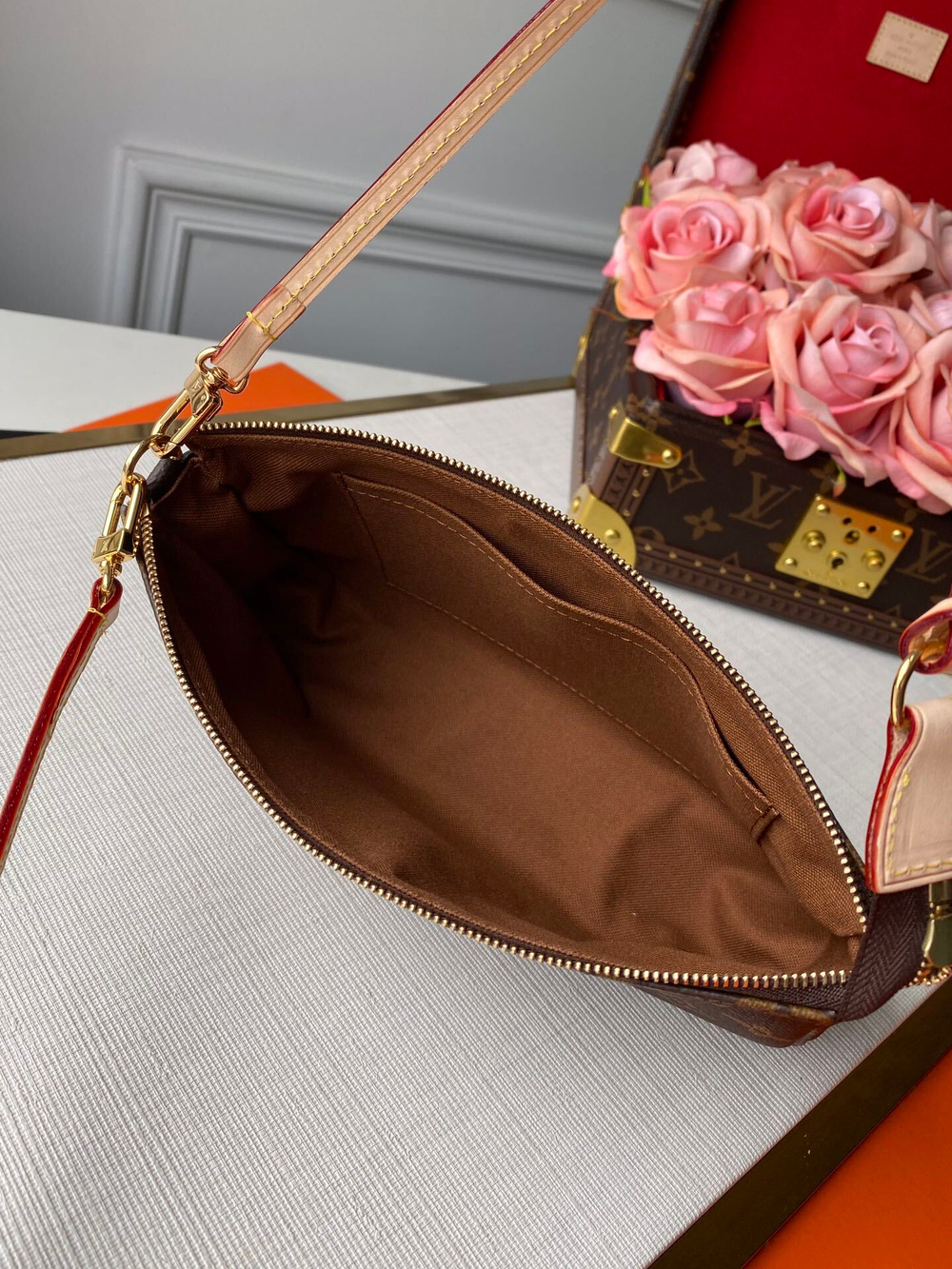 Louis Vuitton Pochette Accessoires