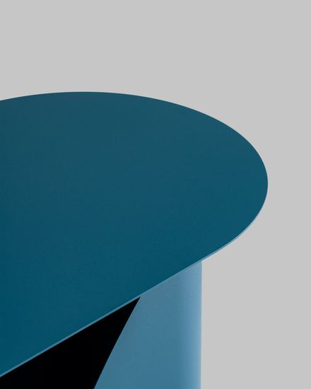 Журнальный столик Yvaine металл синий