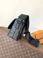 Сумка через плечо Louis Vuitton S-Cape