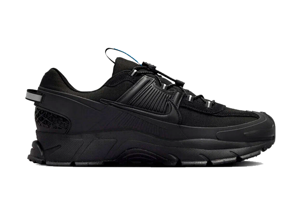 Nike Vomero 5 Roam (Black)