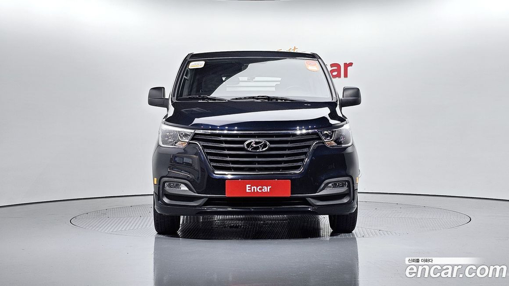 Hyundai The New Grand Starex Van 5-и местный (03.2020)