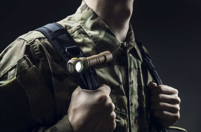 Фонарь Armytek Wizard C2 Pro Sand White (F08701CS)
