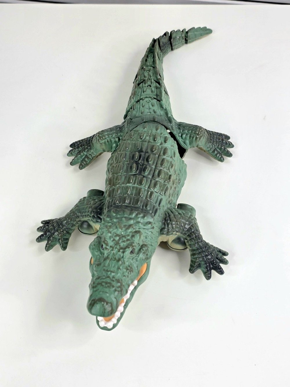 Игрушка Крокодил р-у, 27MHz, Размер: 20х15х11см. в коробке (201233391)