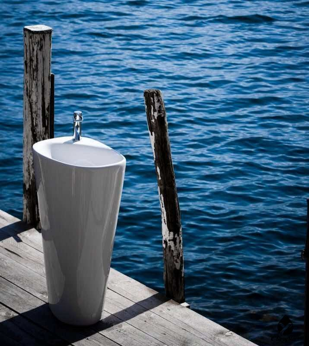 8118040001041 УМЫВАЛЬНИК НАПОЛЬНЫЙ LAUFEN PALOMBA подвод со стены