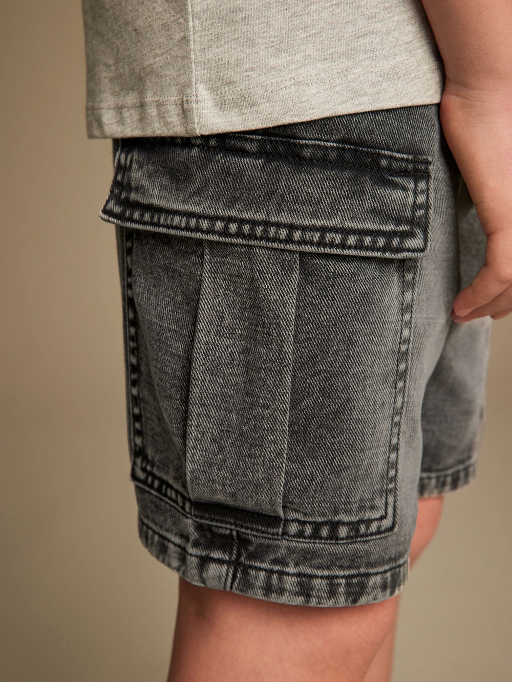 Шорты карго джинсовые для мальчика Next 516-415, Серый