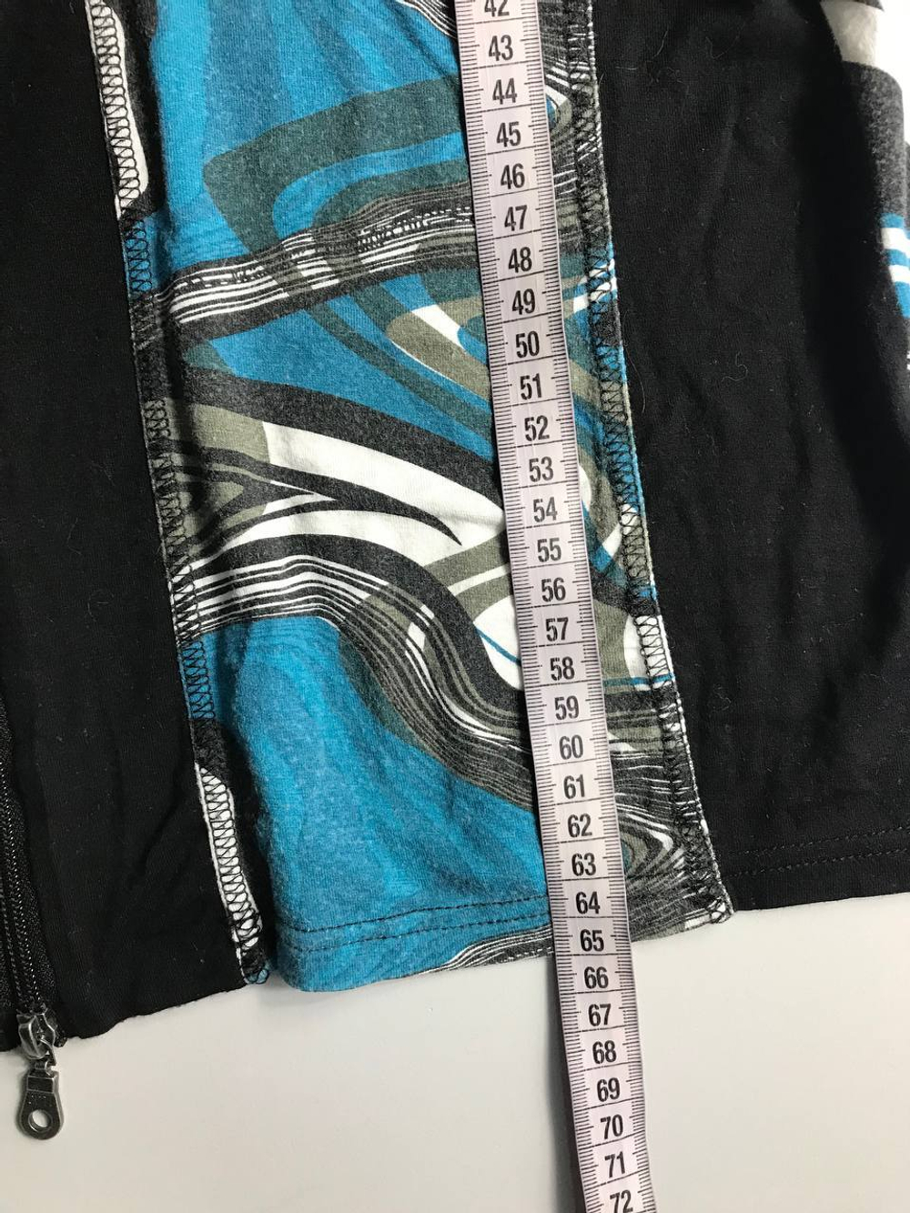 Блузка на молнии, визуально на 52 размер