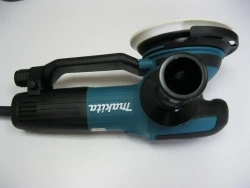 Эксцентриковая шлифмашина MAKITA BO6050J 750Вт 150мм.