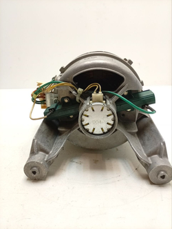 ZWQ5105 кт13 Двигатель для стиральной машины Zanussi 132751020 6-контактов б/у