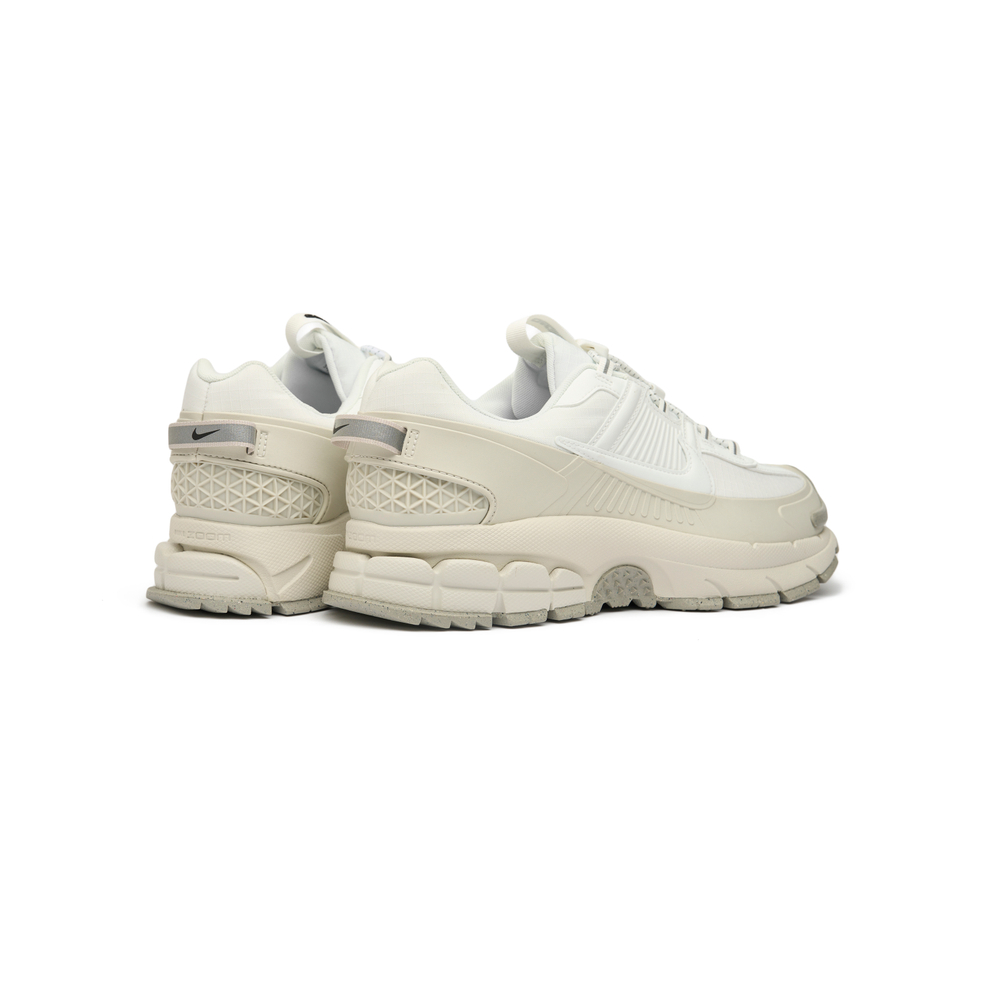 Кроссовки Nike Zoom Vomero 5 Roam "Summit White"