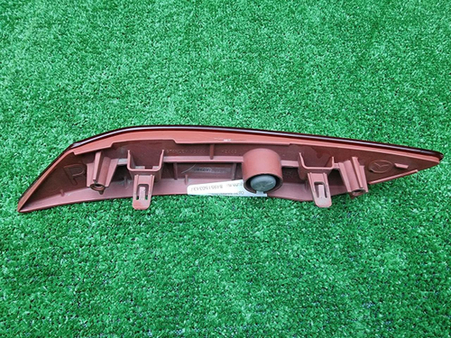 Катафот правый Mazda CX-9 2 (2016-2021)