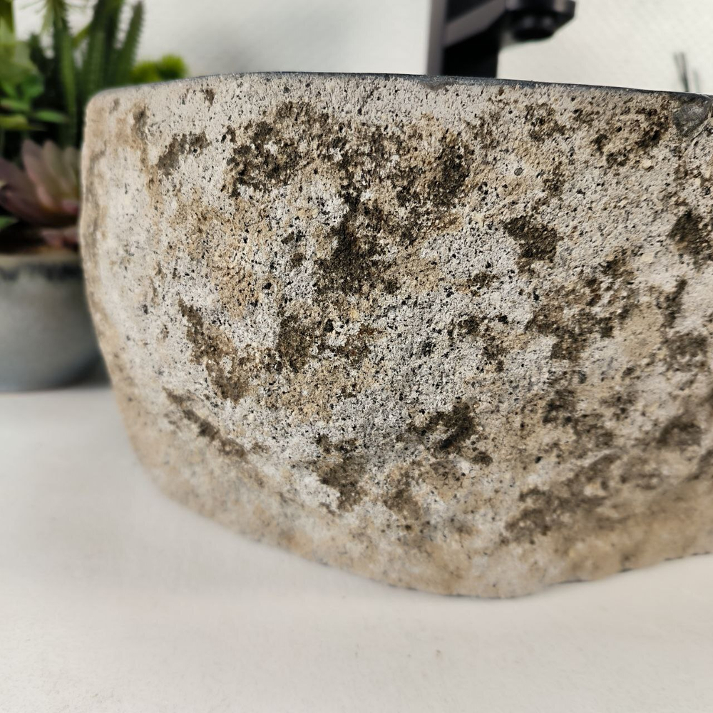 Раковина из речного камня RS-64927 47*33*16 0856