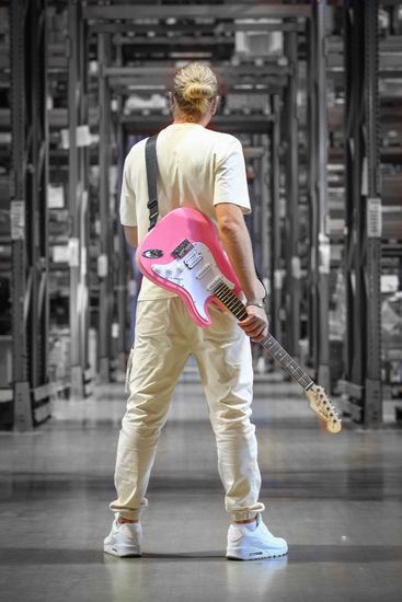 Электрогитара Fabio ST200 PI (Н/S/S)