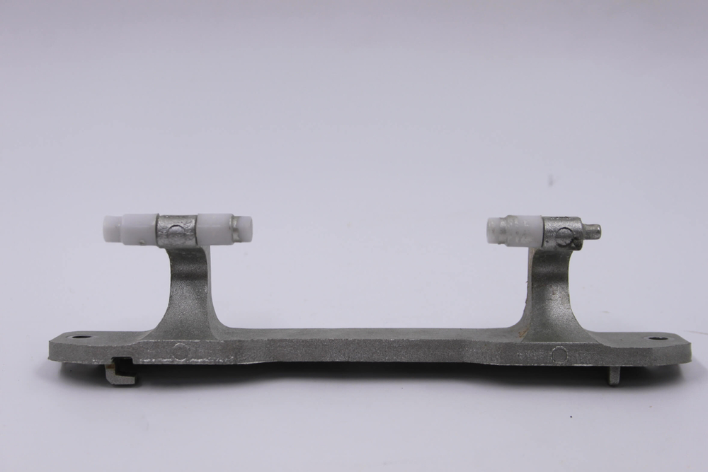 Петля люка стиральной машины Beko 858570200