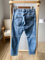 Джинсы Emporio Armani, 140