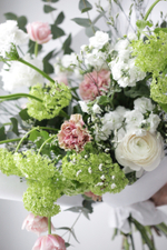 Авторский весенний букет