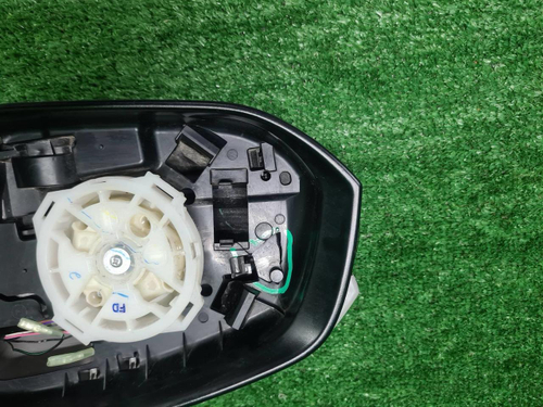 Зеркало левое Toyota Fortuner 2 (2015-н.в.) 9 контактов