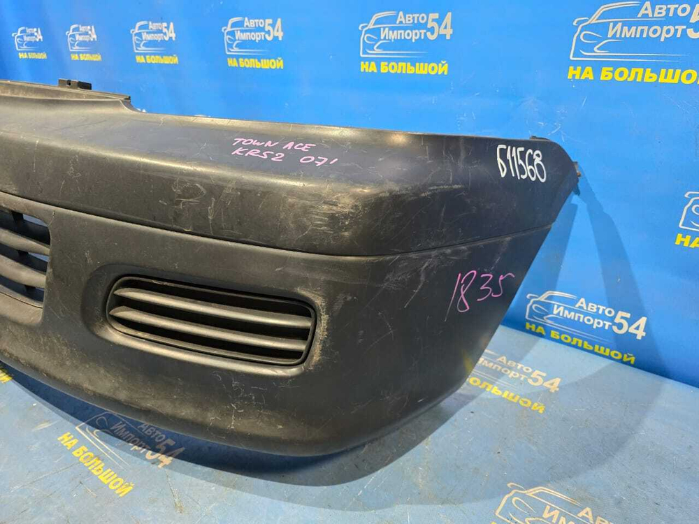 Бампер передний TOYOTA TOWNACE NOAH 1998-2007