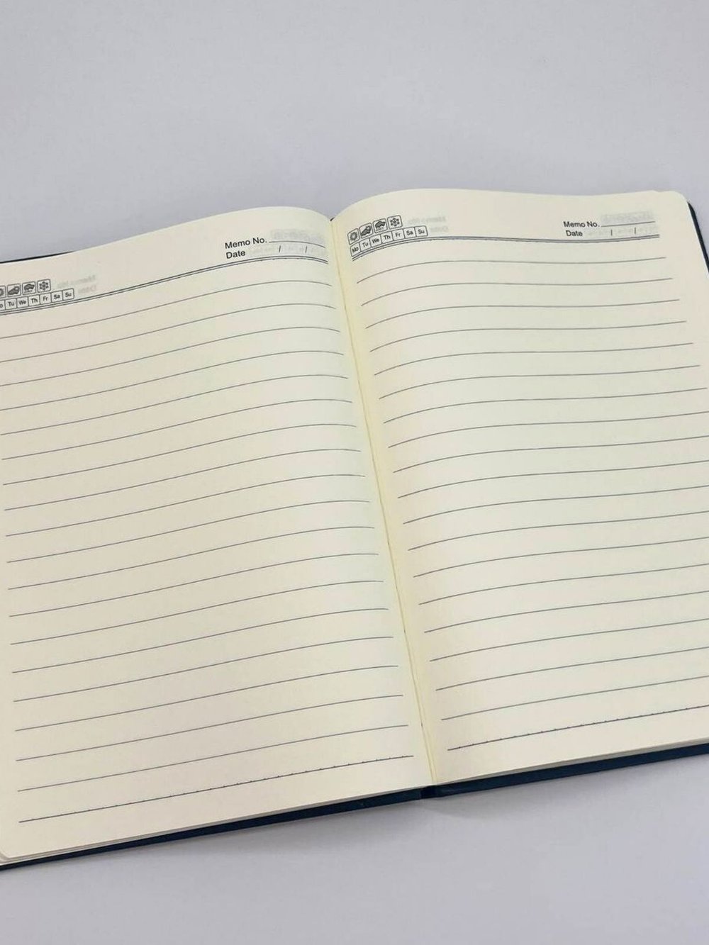 Блокнот 112 л. В5 25*17,5 см лин. св.серый (7674-14)