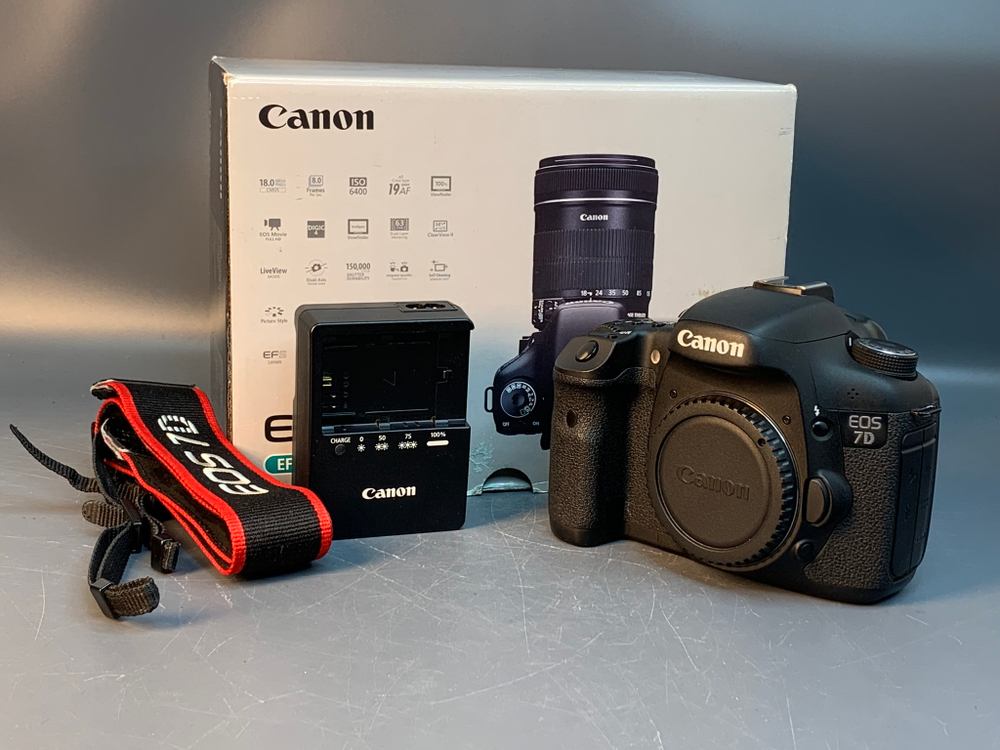 Canon EOS 7D 27246 кадров