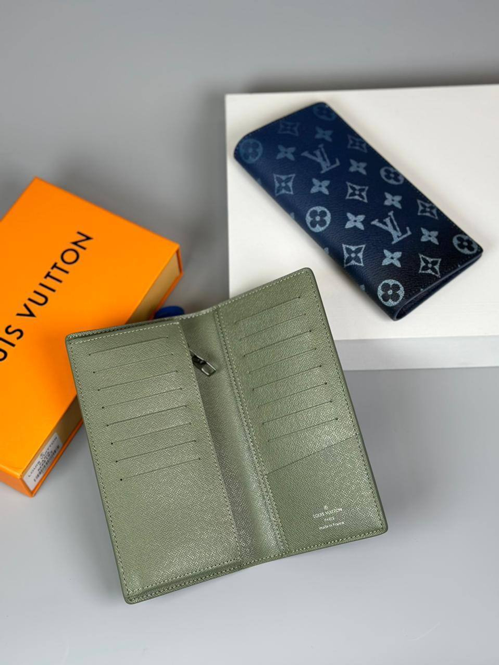 Кошелек Louis Vuitton