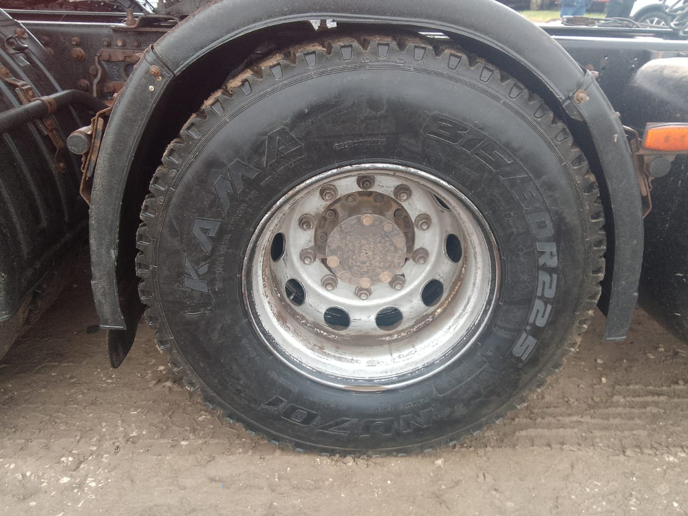 КамАЗ 65206 6x4 Седельный тягач 65206-T5 (Дизельный, 12,0 л, 428 л.с., МТ)