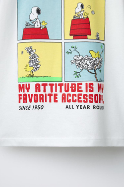 ZARA ФУТБОЛКА С ПРИНТОМ SNOOPY PEANUTS™, БЕЛЫЙ