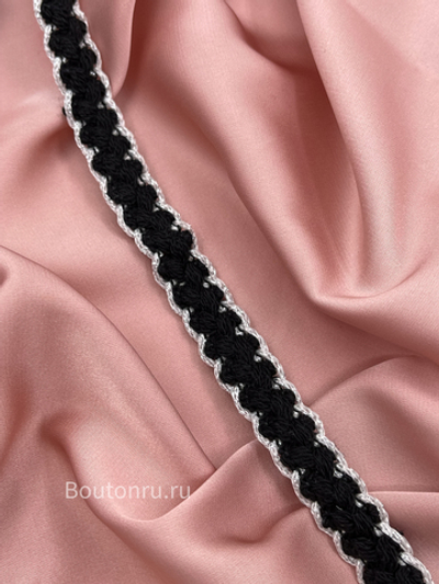 Тесьма черная косичка с серебристой нитью