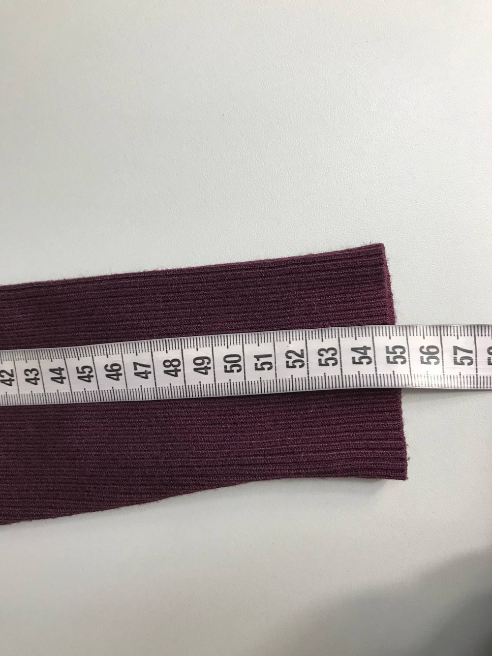 Платье по фигуре в трендовом цвете баклажан 42-44 размер