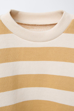 ZARA ТОЛСТОВКА В ПОЛОСКУ, ОХРА