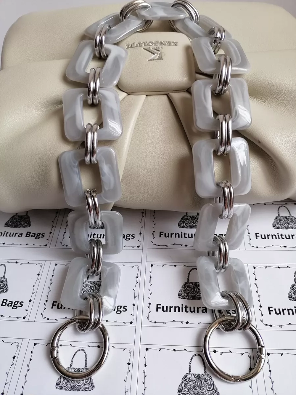 Цепь для сумки акриловая