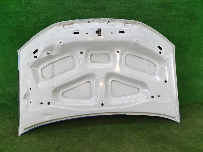 Капот Lada Largus (2021-н.в.)