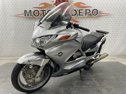 Honda ST1300 Pan European , 2004