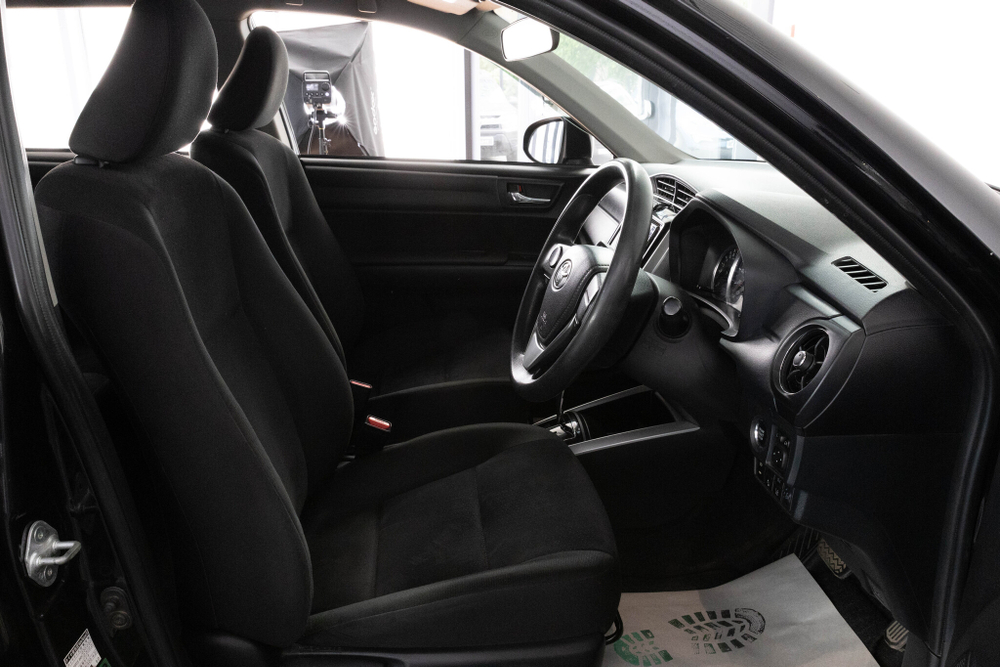 Toyota Corolla Fielder, 2017 год