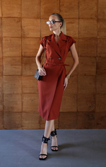 Платье двубортное с акцентными пуговицами